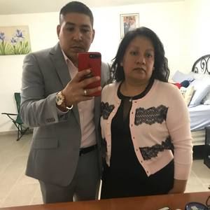 Meet your Posher, Herrera